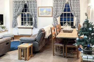Image de 3 chambres à coucher à Appledore