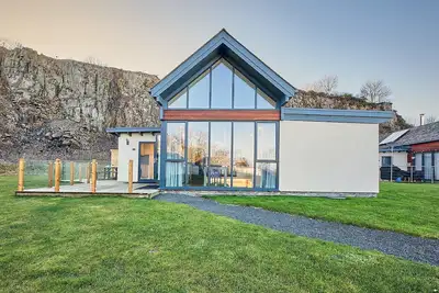 Image de A stunning luxury lodge resting 1 mile from Bamburgh and the coast.