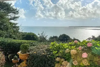 Image de 5 chambres à coucher à Torquay