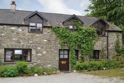 Image de 3 chambres à coucher à Dunterton, near Tavistock
