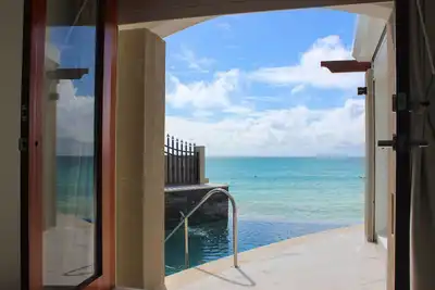 Image de 3 Bedroom Beachfront Villa with Pool