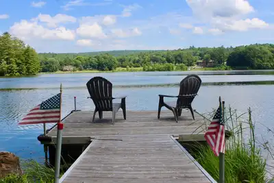 Image de Discover Your Perfect Getaway! Beautiful Scenic Lakefront Condo