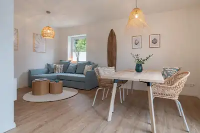 Image de Modern coastal hut #1 in beach house style