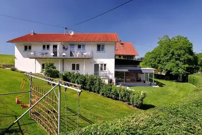 Image de (2) Large idyllic vacation apartment