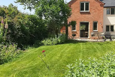 Image de Peaceful cottage nr Ludlow & Leominster, newly renovated, large garden & orchard