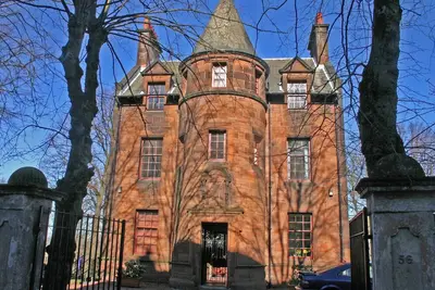 Image de 1 chambres à coucher à Paisley