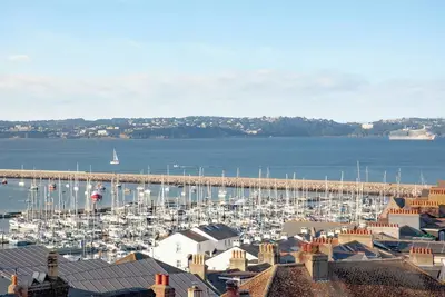 Image de 2 chambres Ă coucher Ă Brixham