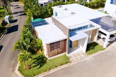 Villa de 3 dormitorios en exclusivo resort frente al mar cerca de Sosua