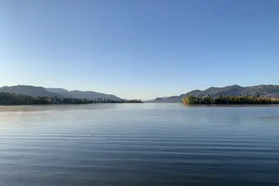 Image de Relaxing stay by the lake in Central Osoyoos ☺️