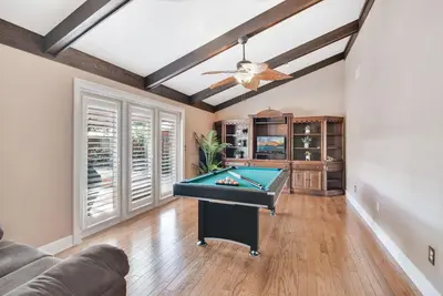 Image de Private Two Story Corner Home + Pool + Game Room