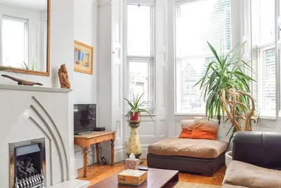 Image de 5 chambres à coucher à Anfield, near Liverpool