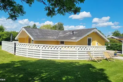 Image de Renovated vacation home with comfortable furnishings for 6 people