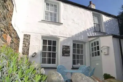 Image de Sunny Corner - A romantic and authentic fisherman's cottage, dating from 17th Century