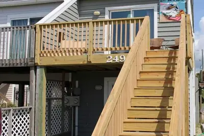 Image de Aint Dat A Beach I  - 1br Lower Unit on the 2nd Row