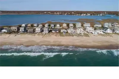 Image de Watch Hill/Misquamicut/Weekapaug Renovated w Views, Ac, Beach, Wifi, Memories!