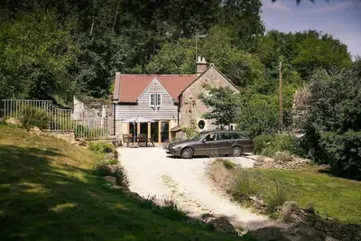 Image de Beautiful cottage in countryside near Bath