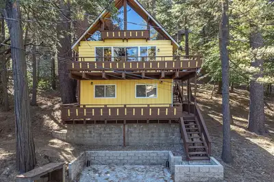 Image de Relaxing Cozy Cabin- Lake Arrowhead