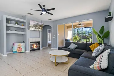 Image de Beautiful 4 bedroom pool house, close to Disney!