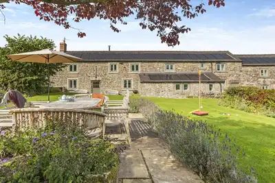 Image de New Harborough Farm - Cinq Chambres Maison, Couchages 10