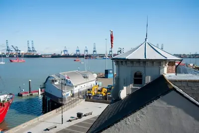 Image de The Look Out Penthouse frontline to Harbour with Sea Views