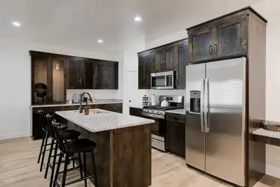 Image de New Three Bedroom Townhome