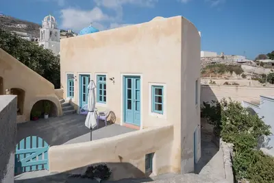 Image de Santorinio Yellow House