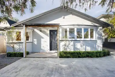Image de Kuku Villa - Te Awanga Holiday Home