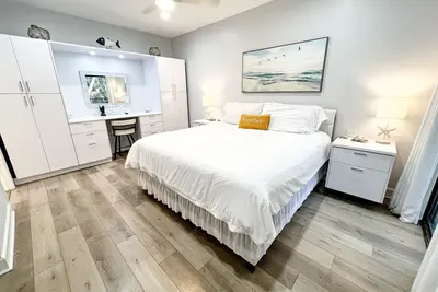Image de *New* Pool, walk to Beach and 10 hole golf course!