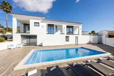 Image de Modern Carvoeiro Villa | 6 Bedrooms | Villa Olive | Private Pool | Close to Amenities