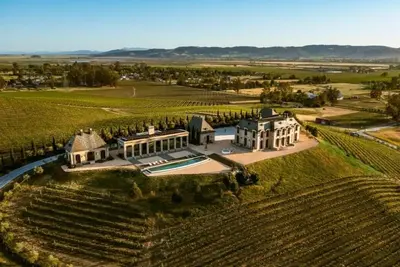 Image de Exquisite French Inspired Chateau