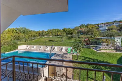 Image de Appartement de vacances Crikvenica pour 1 - 8 personnes avec 4 chambres à coucher - Appartement de v
