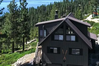 Image de Amazing Lake Tahoe Views! In Incline Village, Nv, Game Room for Family Fun!