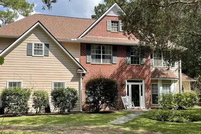 Image de South Carolina Comfort! Lake golf view. Very private and quiet.