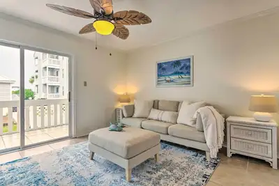 Image de Fort Walton Beach Condo: Walk to Local Beach!