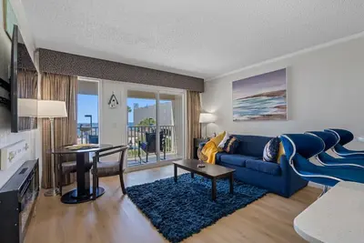 Image de Breezy Balcony - Mesmerizing Views from Balcony