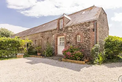 Image de Maison typique avec terrasse, proche plage, animaux admis, parking, WiFi