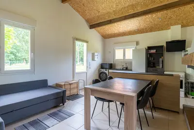 Image de Maison de 40m² à Biscarrosse - Proche lac, pistes cyclables, plage - Accueille 4 pers. - Animaux Ok