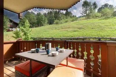 Image de Le Grand Tetras · Close Ski Lift & Lake Chavants |