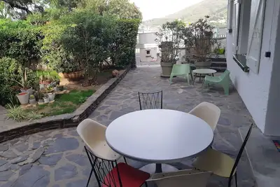 Image de Rez de jardin dans villa bord de mer