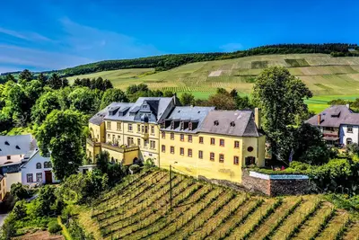 Image de Klosterhof Siebenborn - Wohnen Sie auf Einem Historischen Weingut