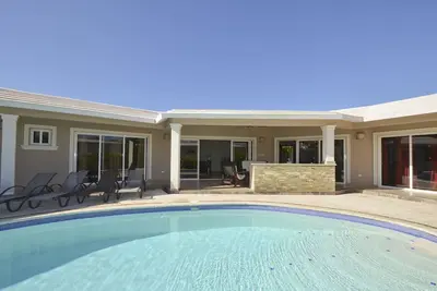 Spend the winter in the Caribbean! 3bd Villa with private pool in luxury complex