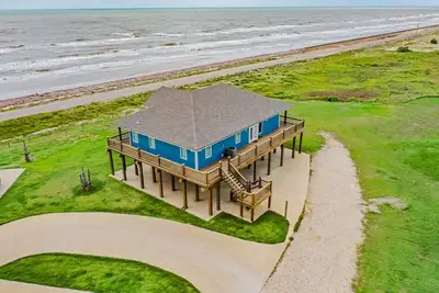 Image de Fun on Sargent Beach in this Fabulous Vacation Home!
