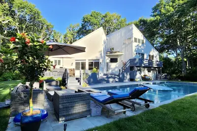 Image de Exceptional value in! 4 bedrooms, close to Bay!