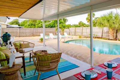 Image de Wow! Beachside Glam 3br wPool, Walk to Park, Beach