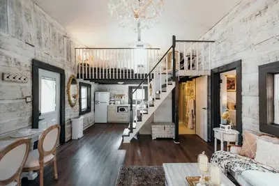 Image de Victorian French Cottage w/ Hot Tub: Hocking Hills