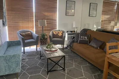 Image de Lovely 2 bedrooms apartment 10min from O'Hare Chicago