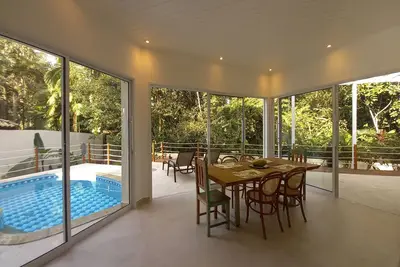 Image de Charming house in condominium 150m from the beach, surrounded by greenery
