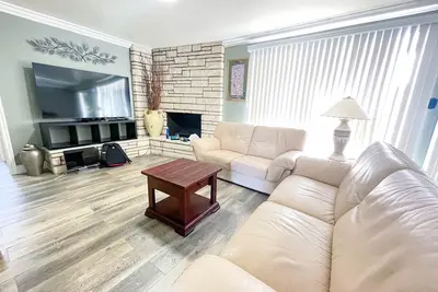 Image de Disneyland Town New Vacation Rental