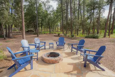 Image de Amazing 4300 Sq Feet Retreat On 4. 5 Acres With Ac! ! Sleeps 16 Pets Welcome!
