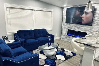 Image de 3-Bedroom House in Ybor City Historic District